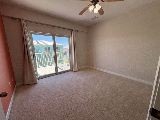 Building Photo - Gulf Breeze - Sea View Pines - 3 bedroom, ...