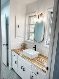 Building Photo - Charming Apt near Savannah's Historic District! Unit 1