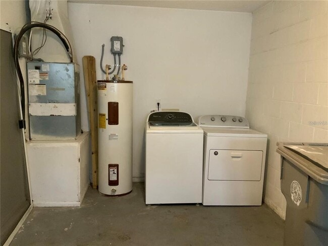 Building Photo - 1705 Chatham Cir