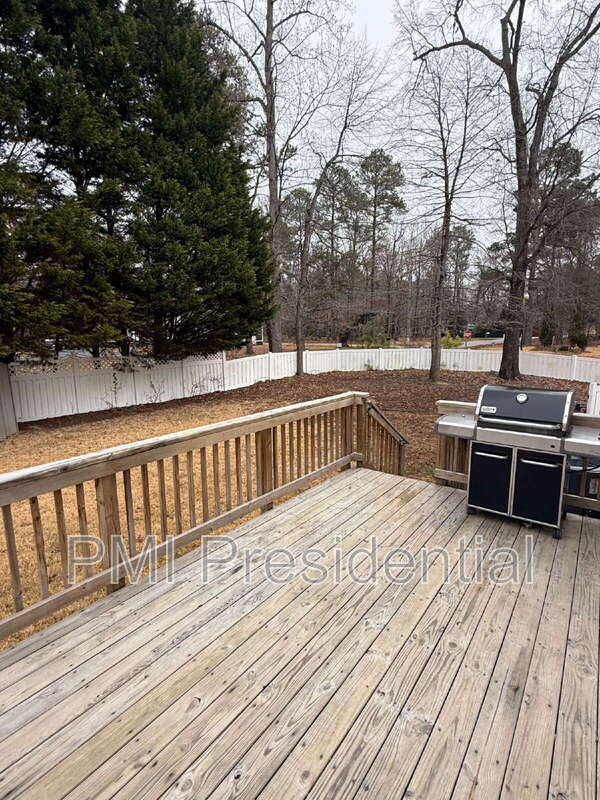 Building Photo - 1218 Ryanwood Ct