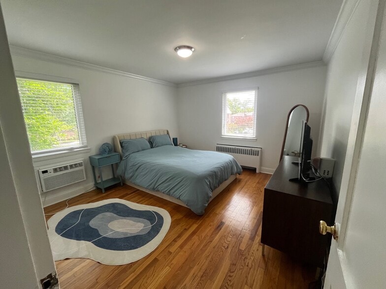Bedroom 1 - 14 Troy Dr