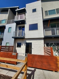 Building Photo - 2186 525 W