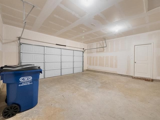 Building Photo - 617 Delaware Ave