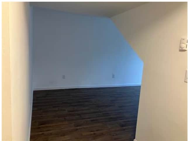 Building Photo - 21 E Lake Rd