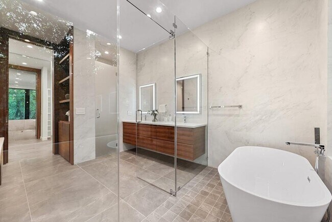 Building Photo - 3415 Rosefinch Trail
