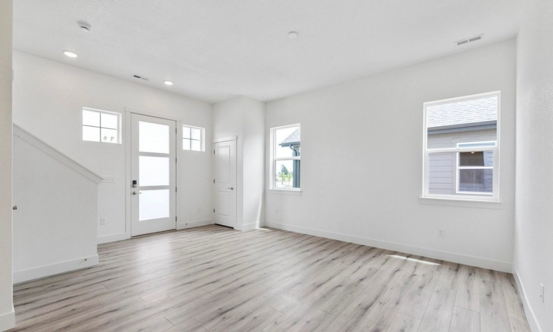 Building Photo - 5081 McKinnon Ct