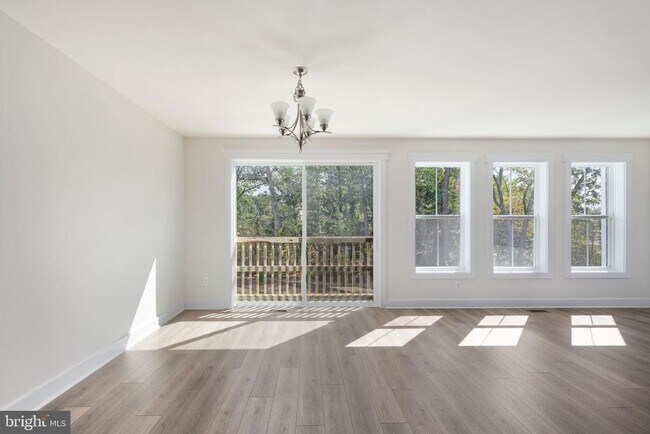 Building Photo - 356 Evermore Ln