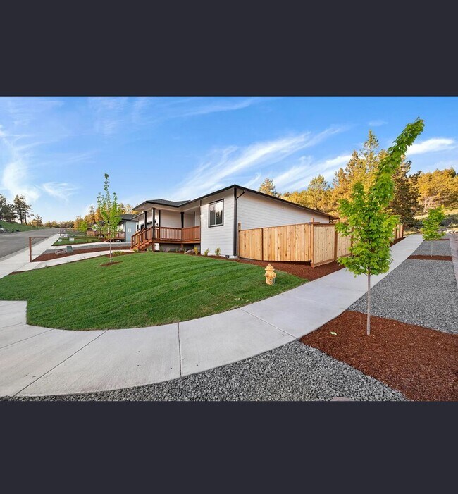Building Photo - Brand new build 3 Bedroom, 2 bath Home