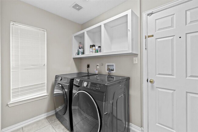 Building Photo - 12058 Miramar Shores Dr