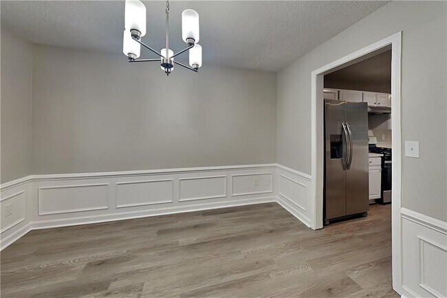 Building Photo - 3206 Claybrooke Dr NE
