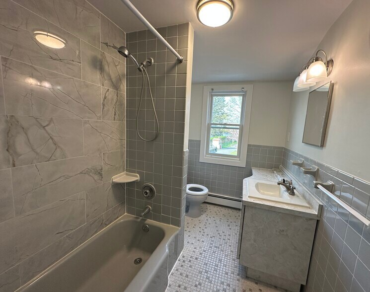 Building Photo - 43 West St