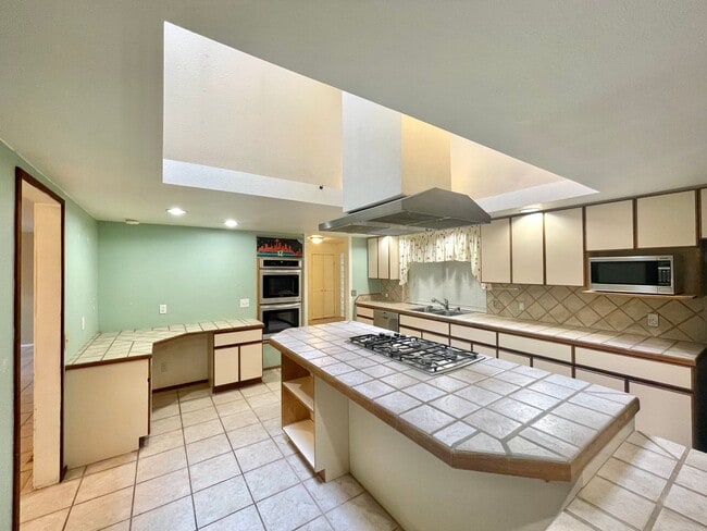 Building Photo - Great House for Rent