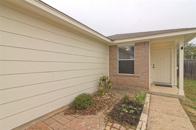 Building Photo - 313 Avalanche Ave