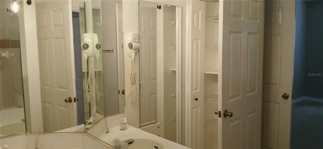 Building Photo - 5606 Pinnacle Heights Cir