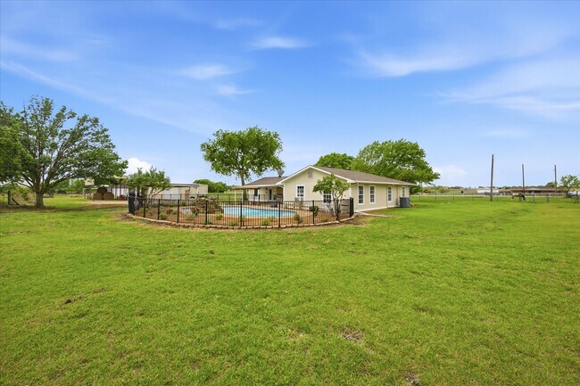 Building Photo - 12384 Co Rd 800