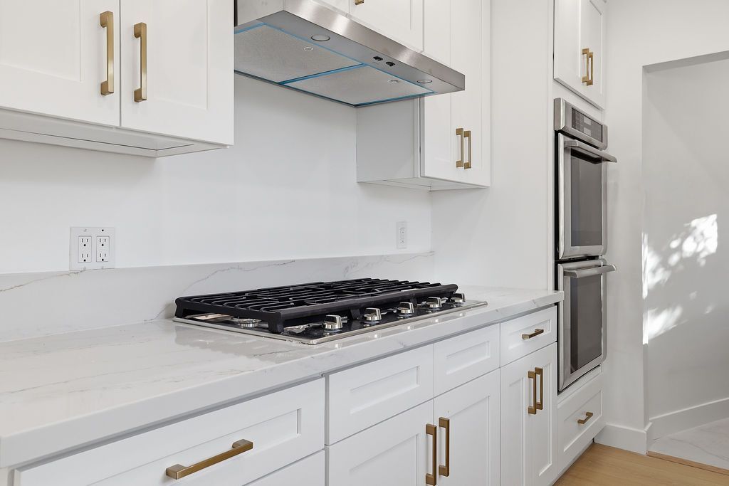 Building Photo - 1722 Bel Aire Dr