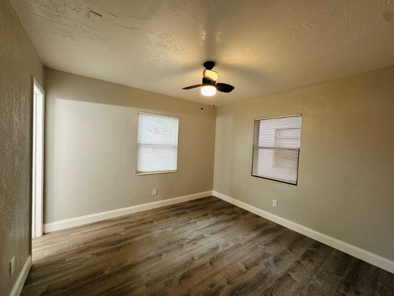 Building Photo - 1610 12th Ave S