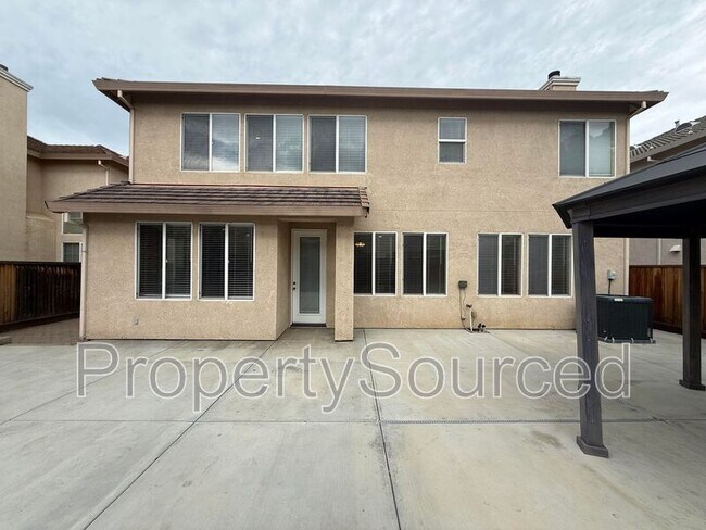 Building Photo - 1830 Persimmon Way