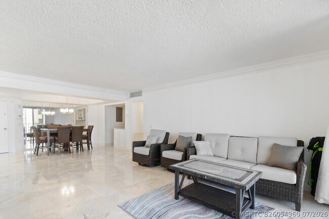 Building Photo - 3610 S Ocean Blvd