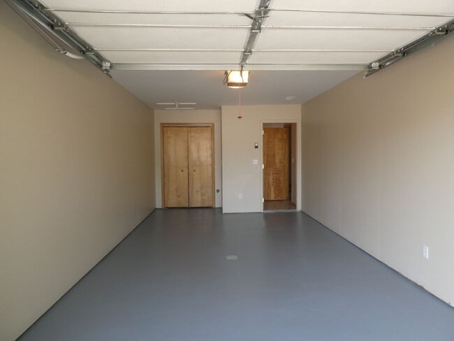 Building Photo - Buckner Duplex with Two Bedrooms and Two Full Baths