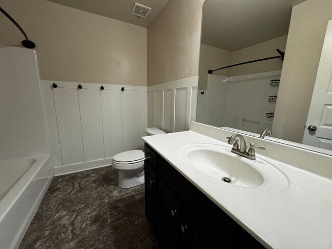 Building Photo - Home in Tech Corridor/Research Park with FENCED YARD and BONUS ROOMS