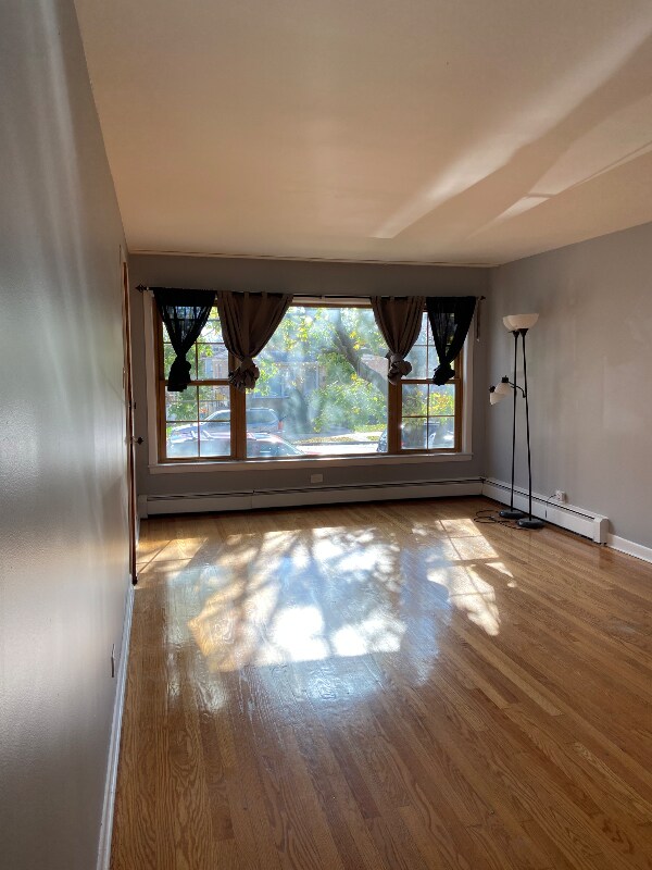 Building Photo - 3520 W 59th St