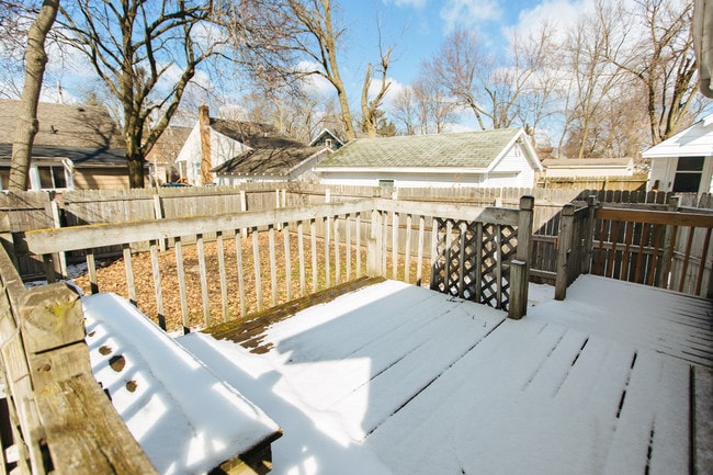 Deck/Fenced In Back Yard - 831 Comfort St