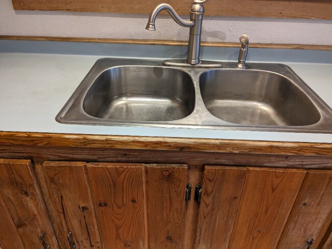 Building Photo - 5028 Eastside Hwy