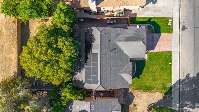 Building Photo - 1008 E Avenue J7