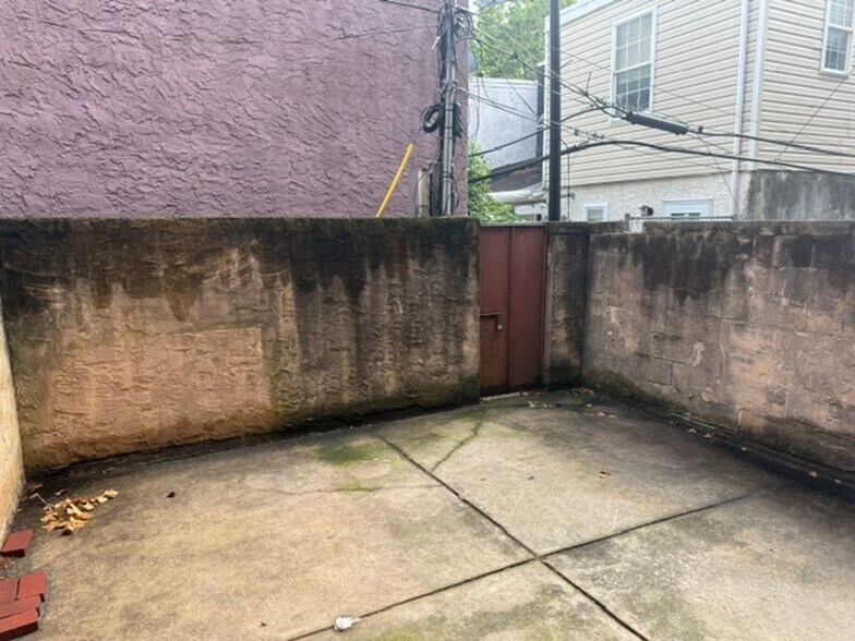 Building Photo - 3534 Wharton St