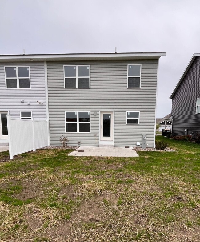 Building Photo - 3402 Green Pastures Ln