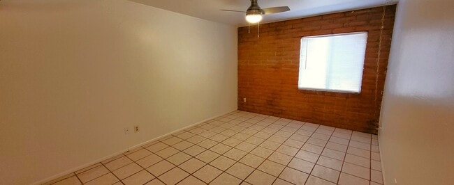 Building Photo - LOVELY CENTRAL PHOENIX TOWNHOME READY TO RENT!!!