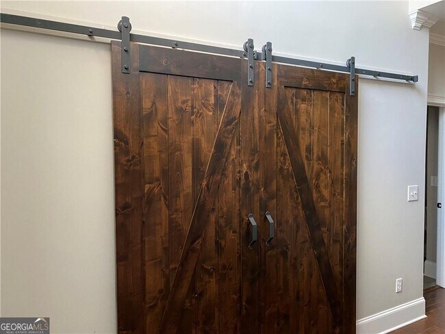 Building Photo - 1602 Chadwick Ridge Dr NW