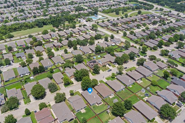 Building Photo - 8828 Chisholm Trail