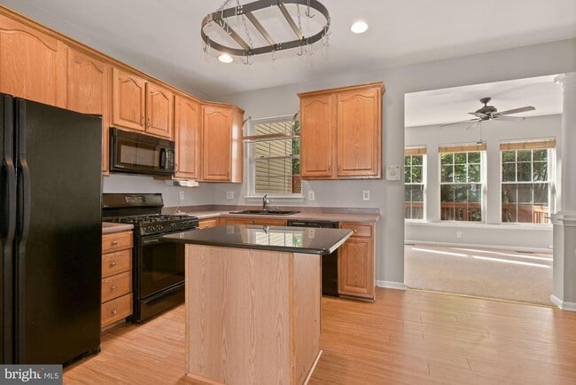Building Photo - 20413 Elm Grove Terrace