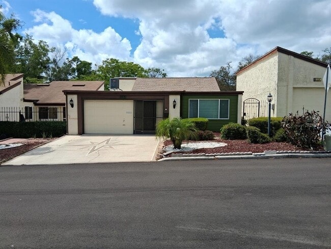 Building Photo - 12213 Saddle Strap Row