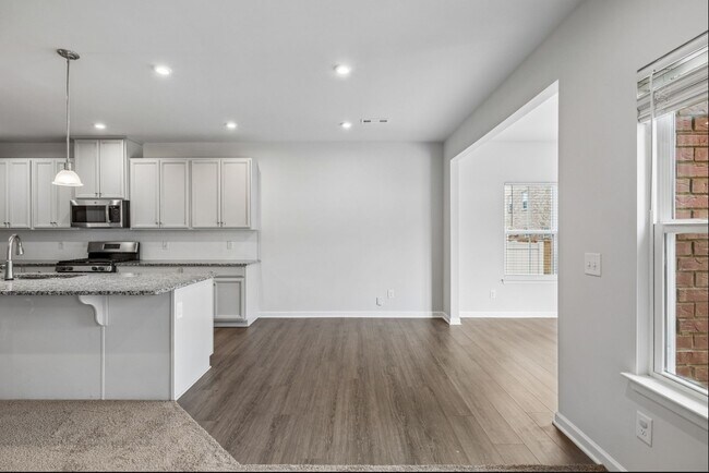 Building Photo - 308 Grassy Glen Dr