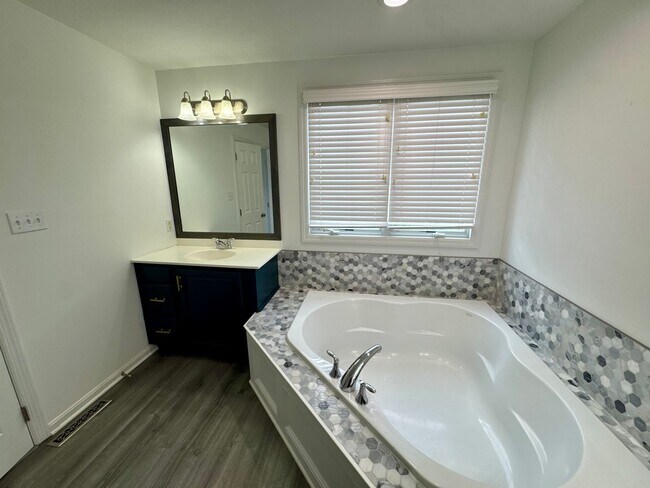 Building Photo - Move-In Ready Wexford Home Featuring Modern Updates and an Attached Two-Car