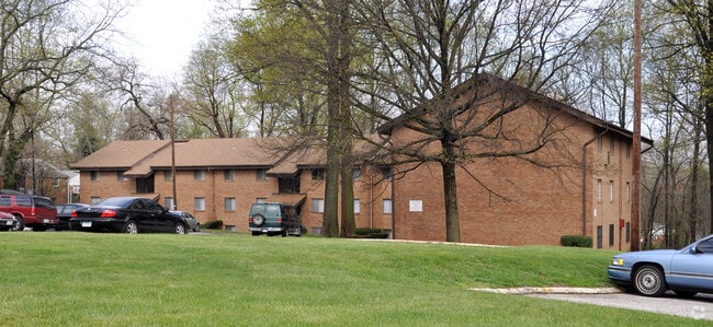 Building Photo - 4020 1/2 N. Rogers Ave