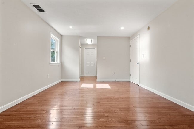 Building Photo - 1216 VFW Parkway