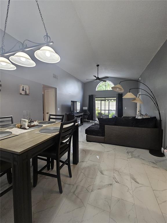 Building Photo - 2656 N Horseshoe Bay Dr