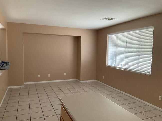 Building Photo - 8510 Sonnet Ct