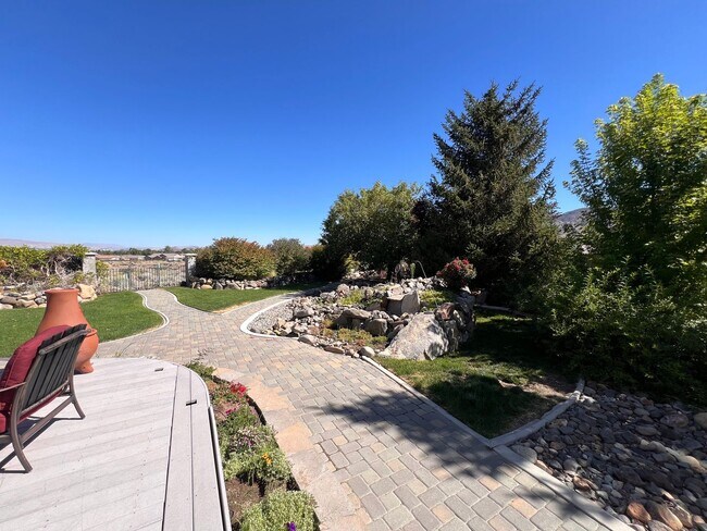 Building Photo - Coming Soon-- Large Beautiful Home off Tol...