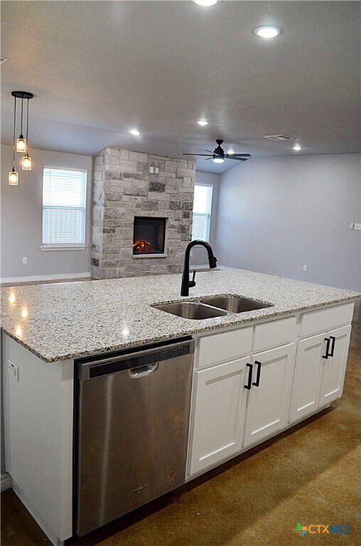 Building Photo - 745 Freedom Cir