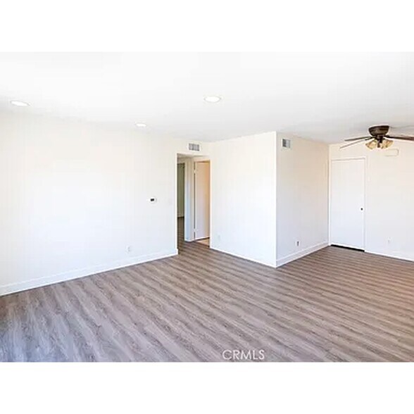 Building Photo - 21200 Trumpet Dr