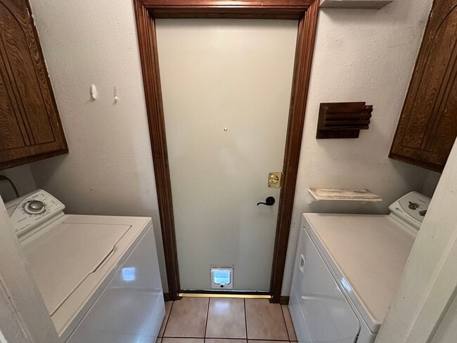 Building Photo - 4bed/3bath Home Available for Rent in Central Norman!!