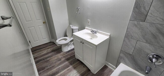 Building Photo - 1219 Marcy Ave