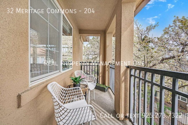 Building Photo - 32 Meritage Common