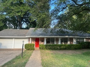Building Photo - 3808 Canadian St