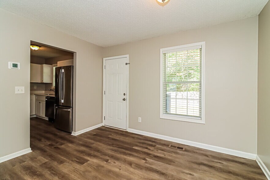 Building Photo - 428 Ivy Crest Dr